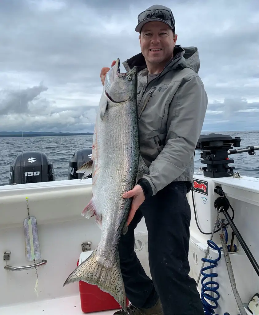 jesse-chinook-25lbs Jesse with a Chinook Salmon