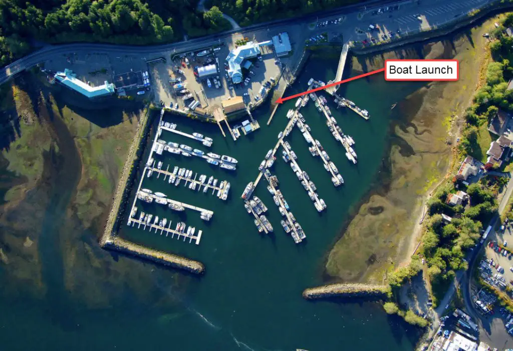 Quarterdeck Inn Marina boat launch